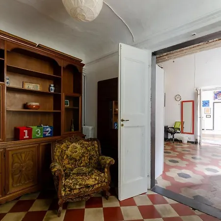 Apartment Altido Artistic Flat For 7 In Historic Centre