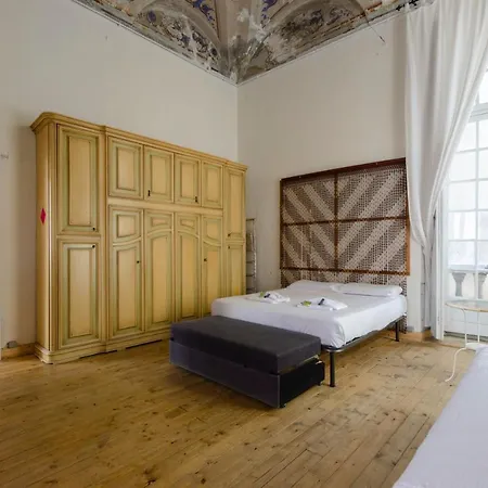 Apartment Altido Artistic Flat For 7 In Historic Centre *