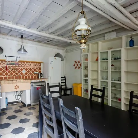 Altido Artistic Flat For 7 In Historic Centre
