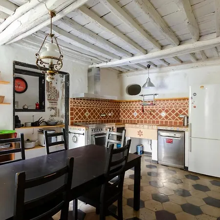 Altido Artistic Flat For 7 In Historic Centre *