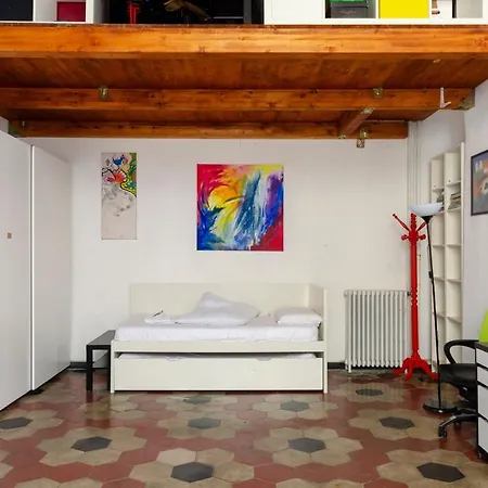 Altido Artistic Flat For 7 In Historic Centre Genoa