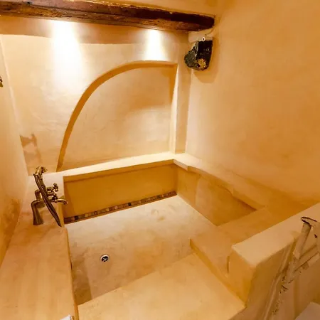 Altido Artistic Flat For 7 In Historic Centre Διαμέρισμα